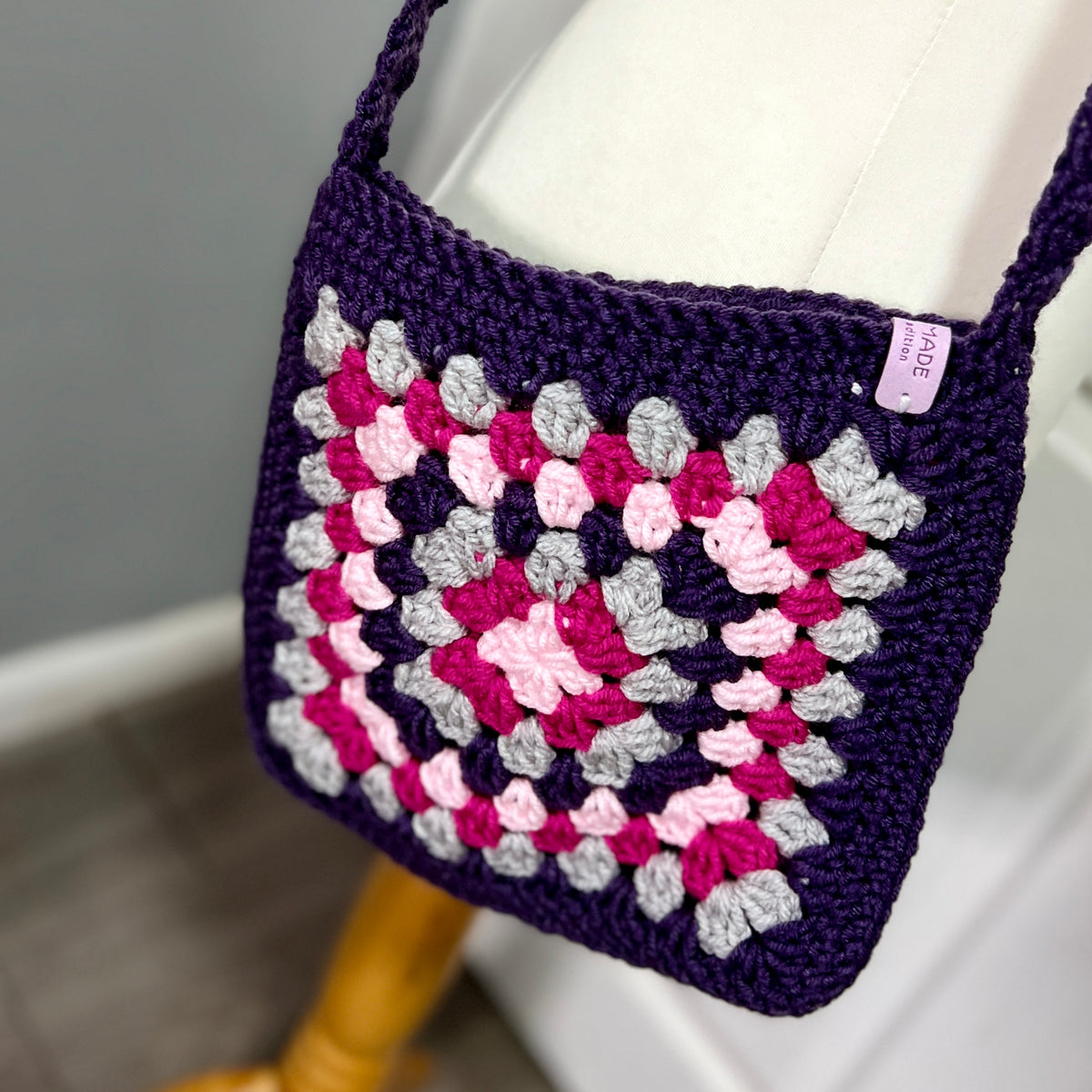 Crochet Granny Square Lined Shoulder Bag Medium